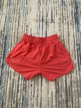 Lululemon Shorts Womens 4 Pink Gym Athletic Activewear Running Sportswear